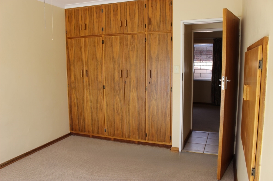 2 Bedroom Property for Sale in Heuwelsig Free State